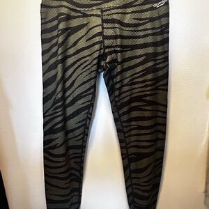 Calvin Klein Performance wicking leggings Sz Medium